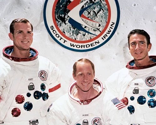 Astronauta americano da missão lunar Apollo 15, Al Worden, morre aos 88 anos 2