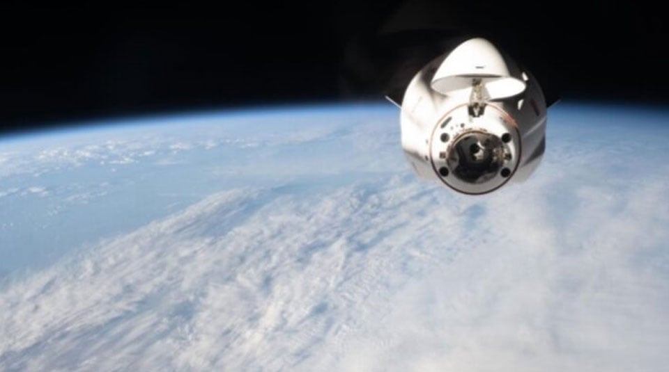 dragon-capsule